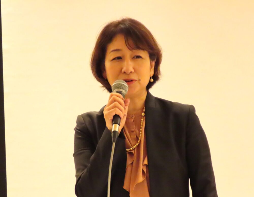 読売新聞の津秦部長