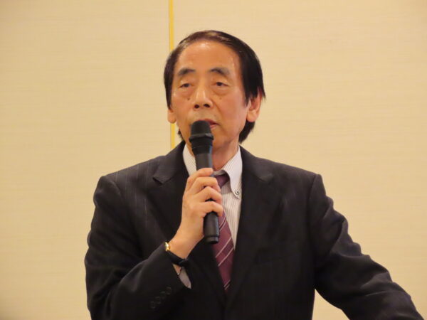 全国北前船研究会副会長で江沼地方史研究会の見附裕史会長