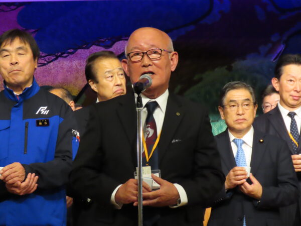 山陽新聞社の越宗孝昌相談役