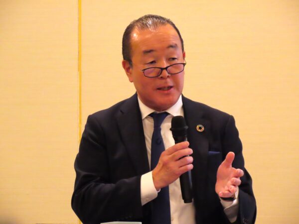 インテックスの植村公一社長