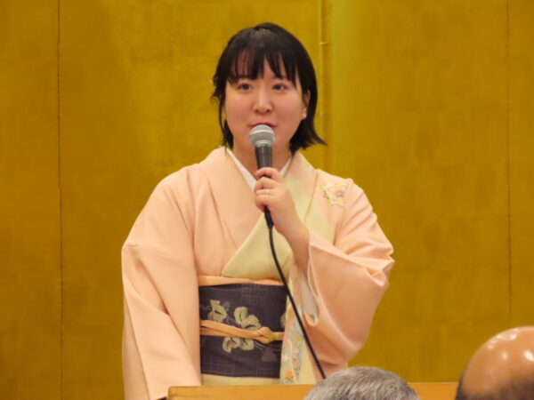 司会を務めた徳前藍氏（元テレビ金沢アナウンサー/山代温泉吉田屋山王閣 若女将/レディ加賀）