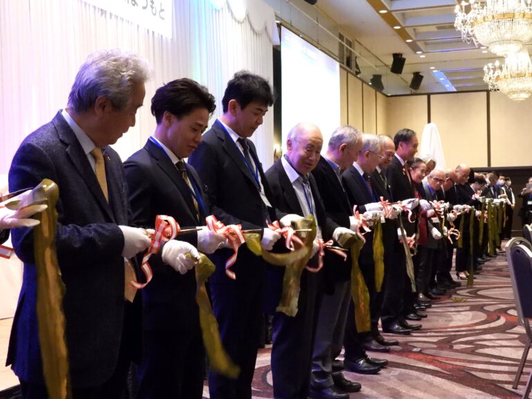 昆布カットの様子