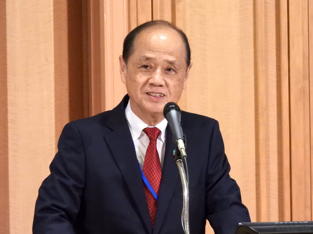 地域連携研究所自治体会員共同会長で岡山県岡山市の大森雅夫市長