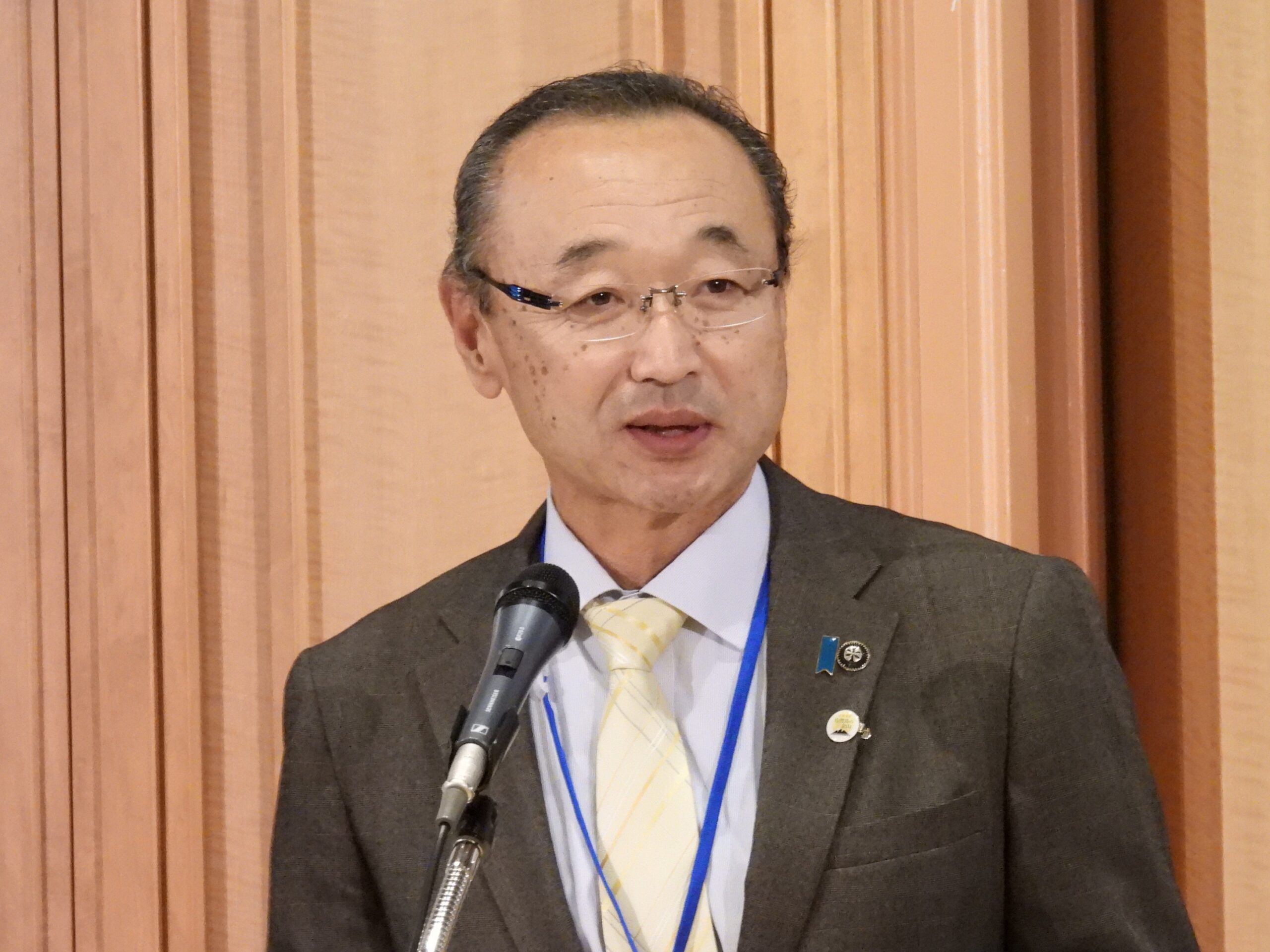 新潟県佐渡市の渡辺竜五市長