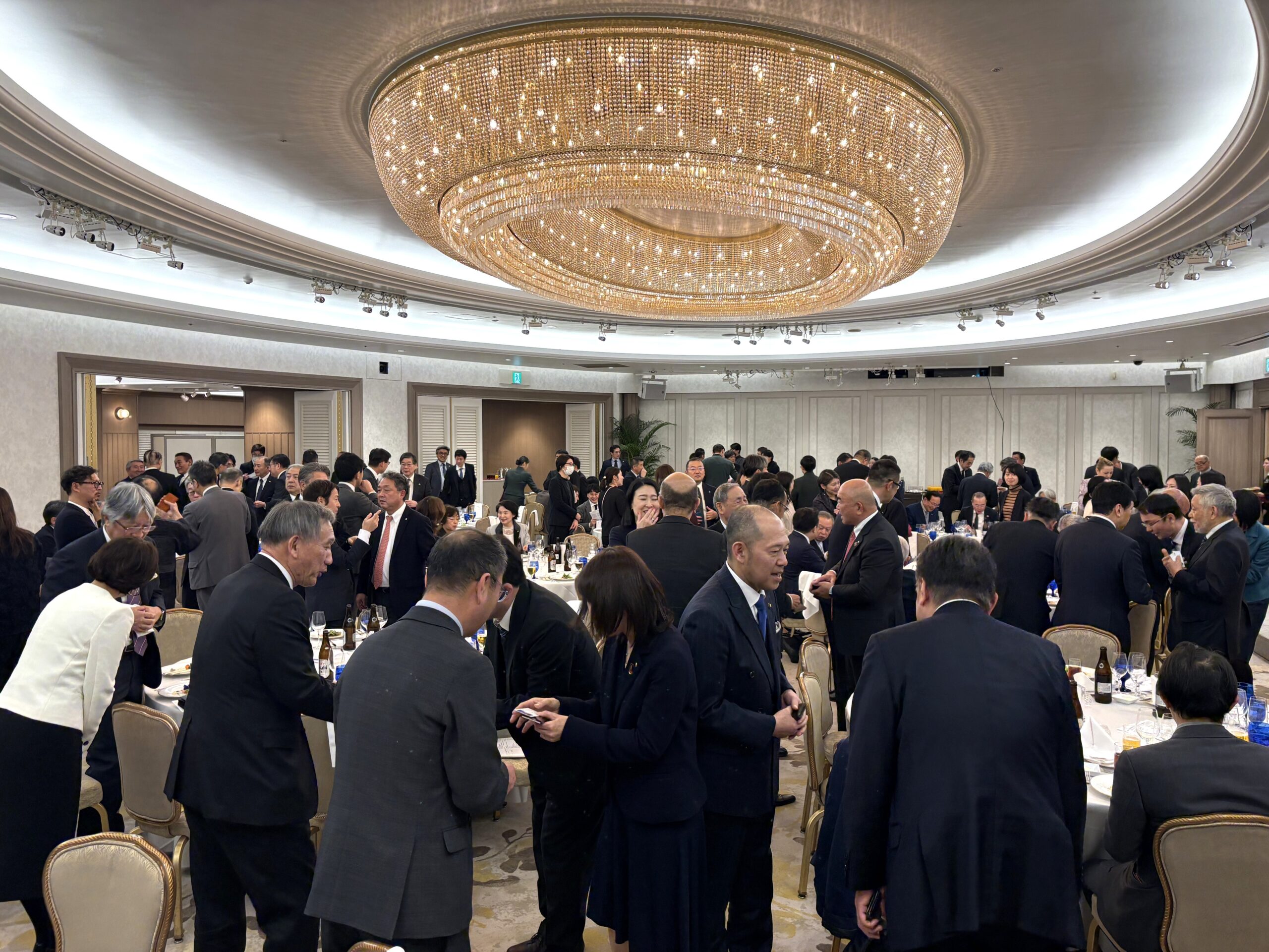 熱気あふれる会場